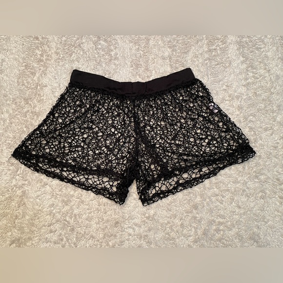 Black Fish Net Shorts - Picture 9 of 11